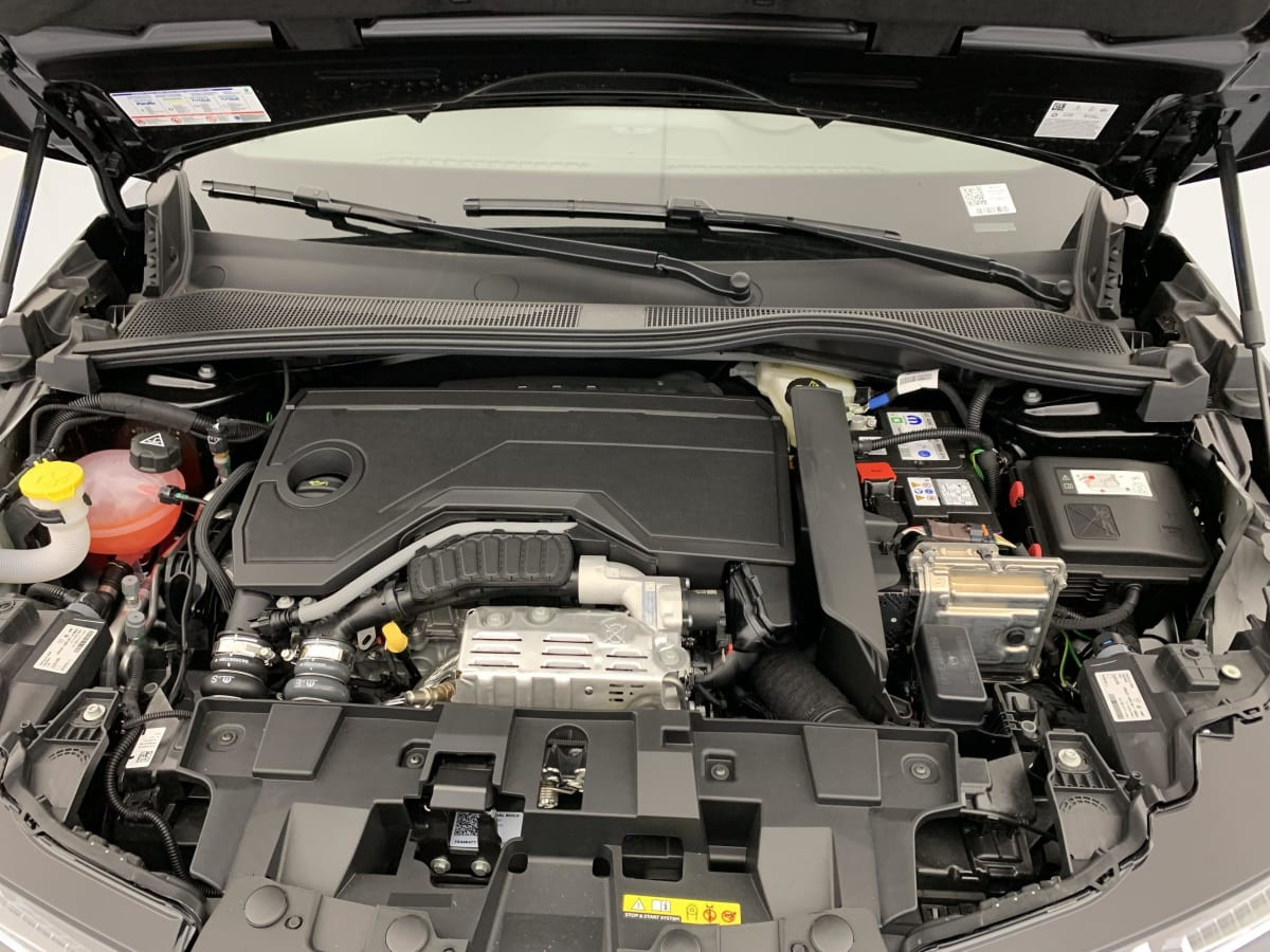 Vente en ligne Alfa Romeo Junior 1.2 Ibrida 145 ch e-DCT6 Ti au prix de 29 960 €