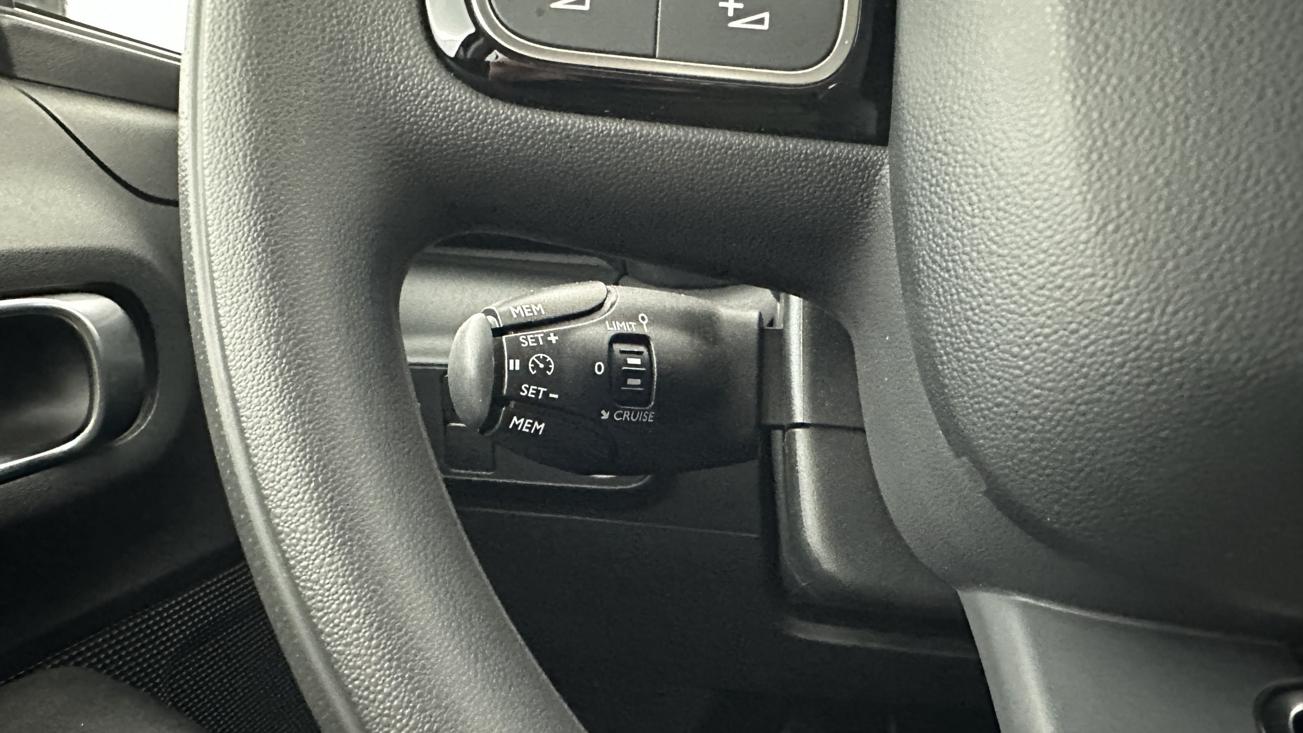 Vente en ligne Citroën C3 C3 1.2 PureTech 83ch Plus au prix de 16 210 €