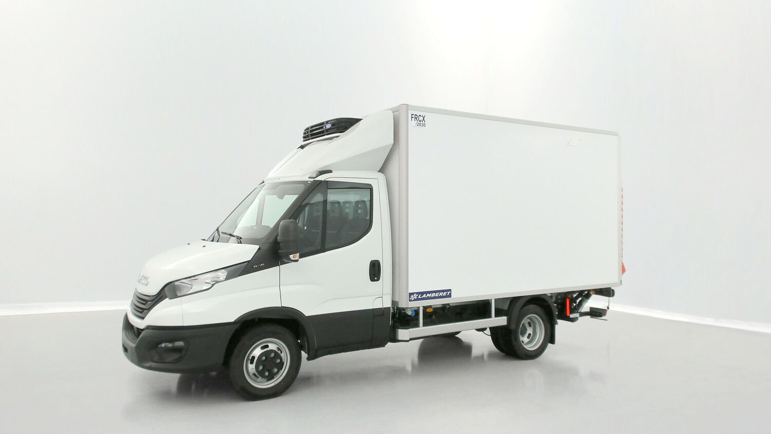 Vente en ligne Iveco Daily DAILY III 35C16H 3450 3.0 160ch Frigo Lamberet au prix de 71 120 €