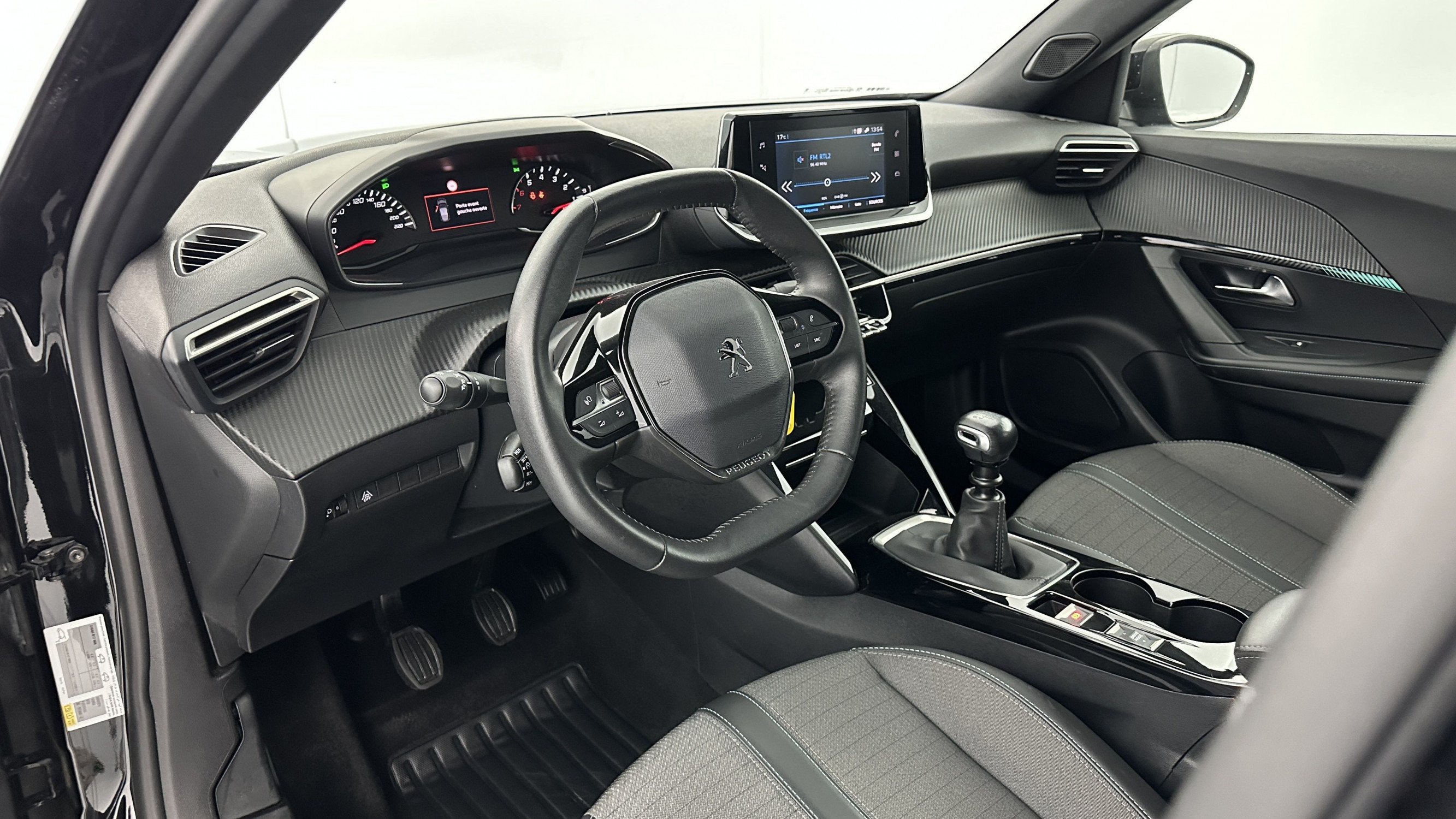 Vente en ligne Peugeot 2008 2008 1.2 PureTech 130ch Allure au prix de 20 110 €