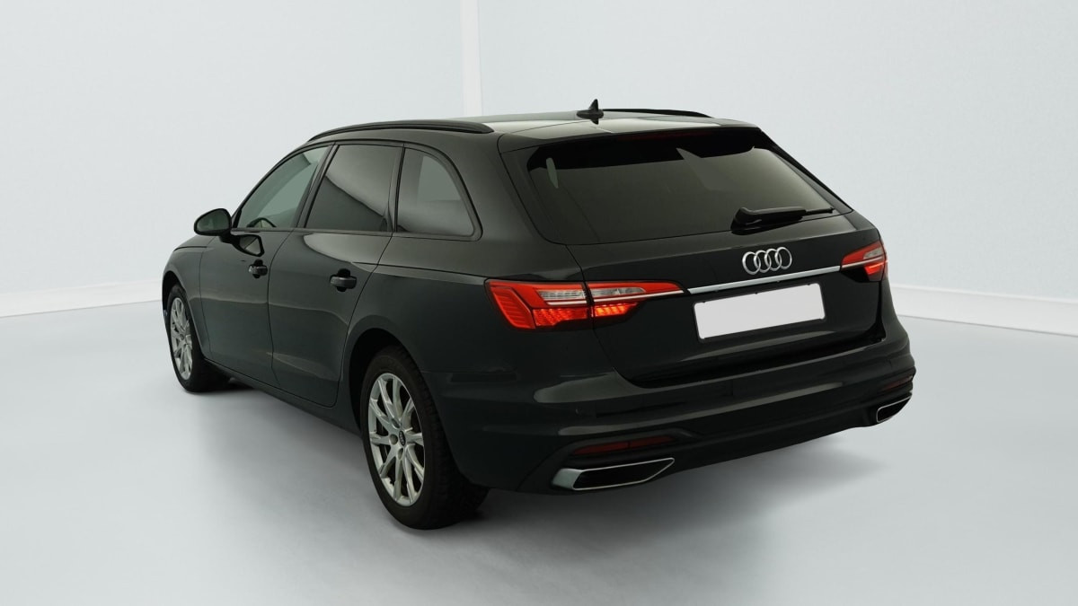 Vente en ligne Audi A4 Avant 35 TFSI 150 S tronic 7 Design au prix de 24 390 €