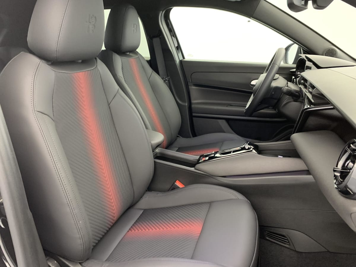 Vente en ligne Alfa Romeo Junior 1.2 Ibrida 145 ch e-DCT6 Ti au prix de 29 960 €
