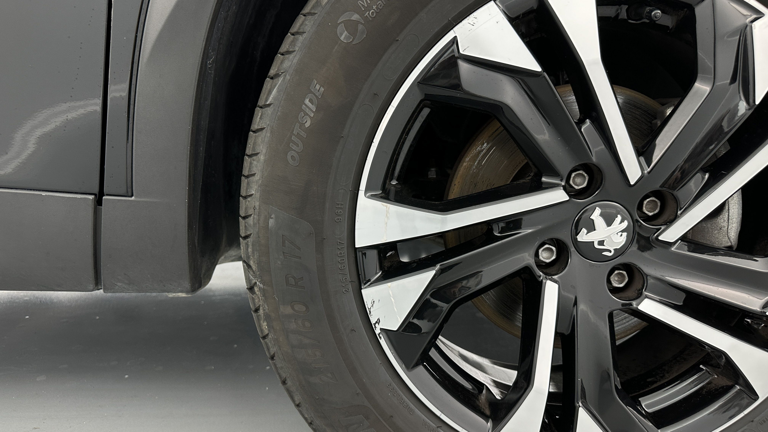 Vente en ligne Peugeot 2008 2008 1.2 PureTech 130ch Allure au prix de 20 110 €