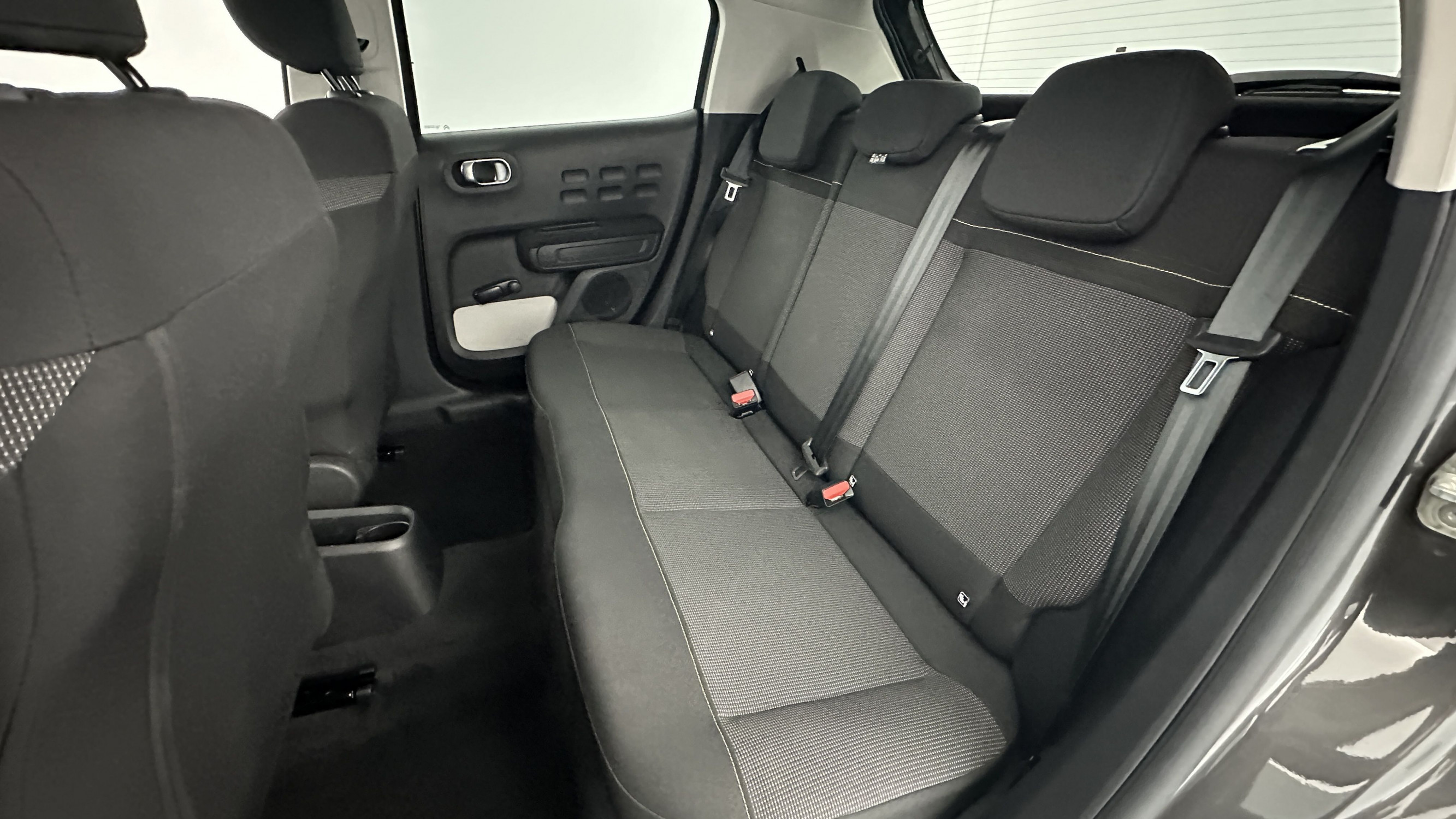 Vente en ligne Citroën C3 C3 III 1.2 PureTech 110ch Shine au prix de 17 200 €