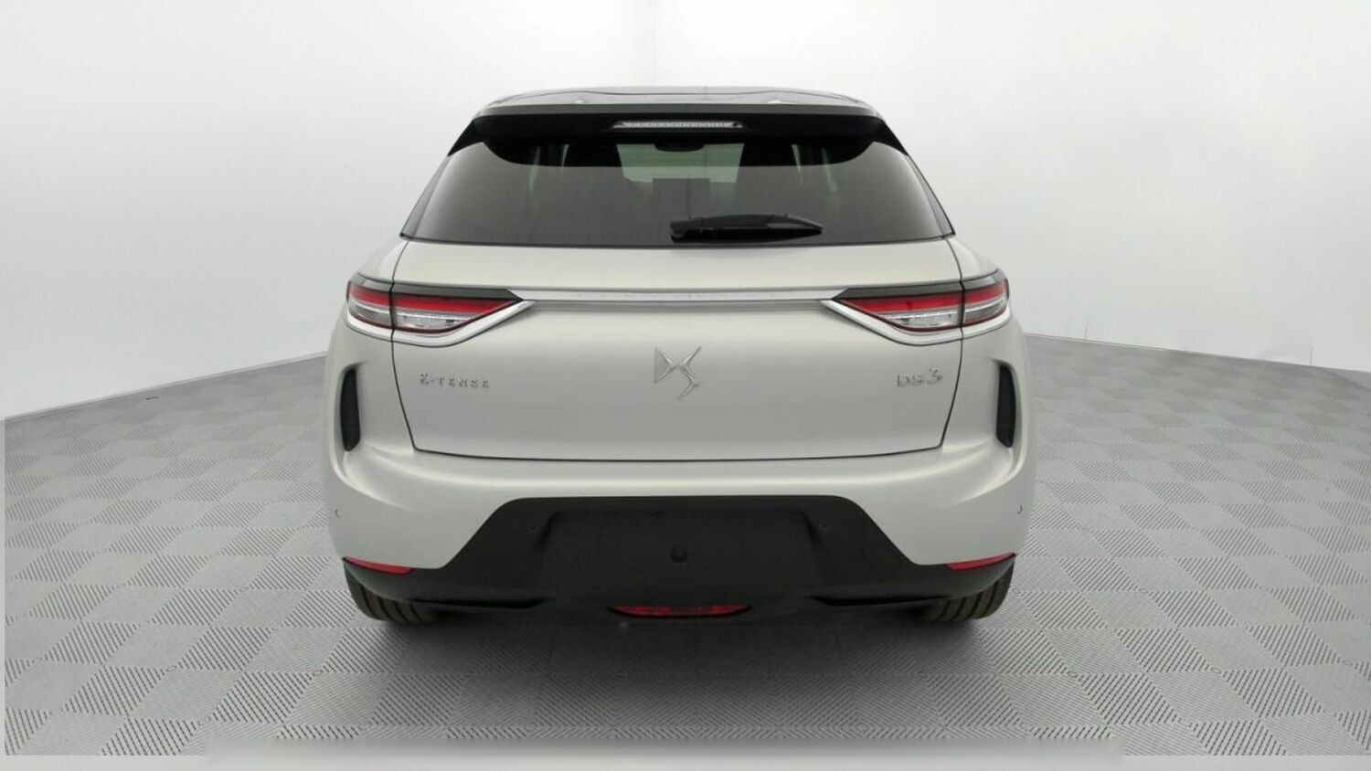 Vente en ligne Ds Ds3 Crossback DS3 CROSSBACK E-Tense Rivoli 136ch au prix de 31 100 €