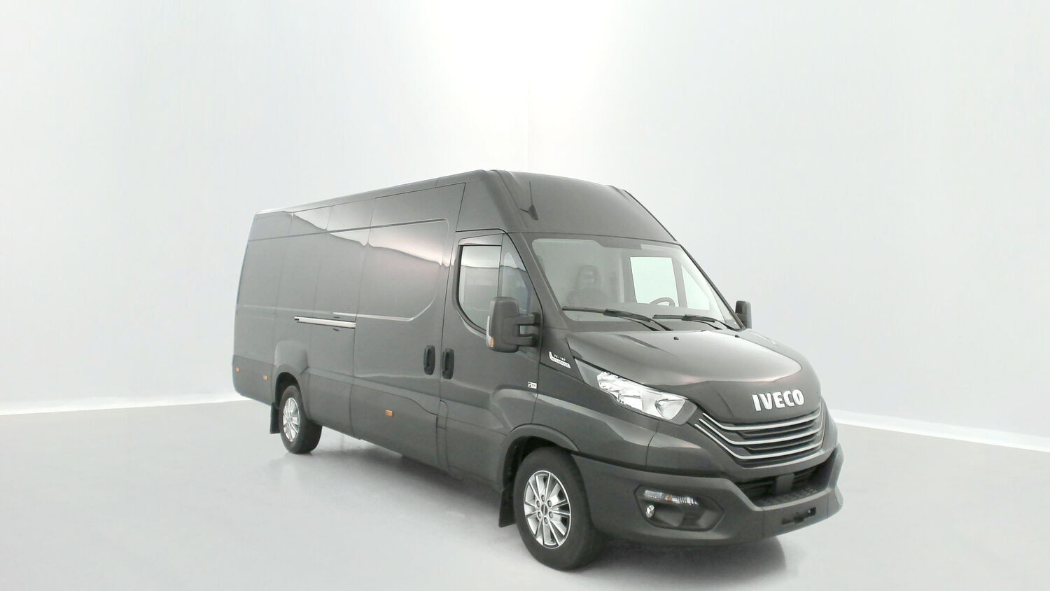 Vente en ligne Iveco Daily DAILY 35S16A8 4100 2.3 156ch 16m³ Hi-Matic au prix de 45 920 €