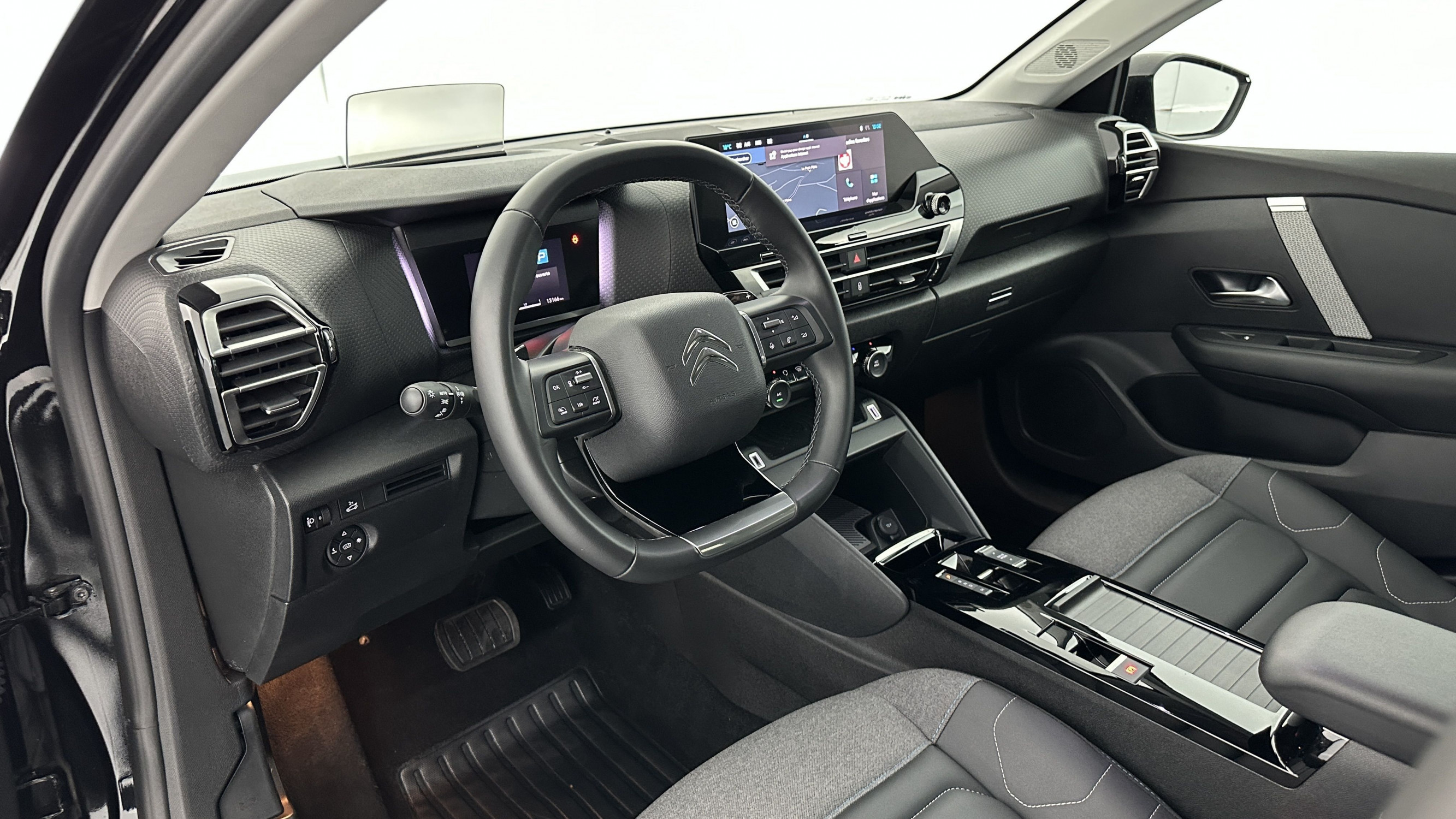 Vente en ligne Citroën C4 X C4 X 1.2 PureTech 130ch Max EAT8 au prix de 21 410 €