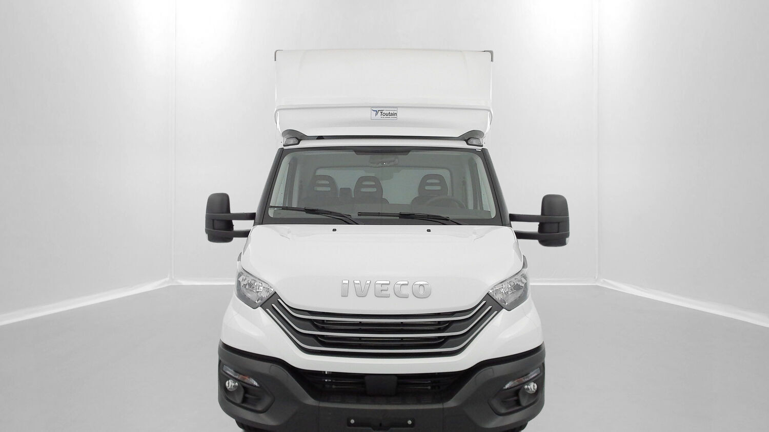 Vente en ligne Iveco Daily DAILY III 35C18HA8 4100 3.0 180ch Caisse 20m³ Toutain au prix de 62 480 €