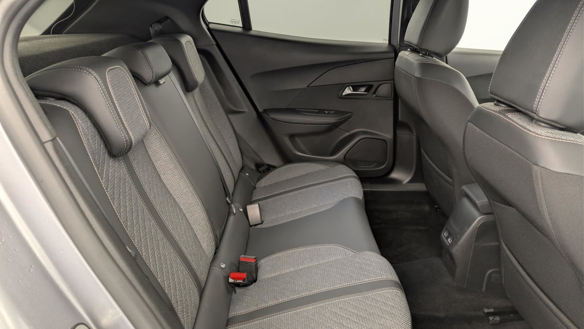 Vente en ligne Peugeot 2008 Hybrid 145 e-DCS6 Allure au prix de 22 330 €