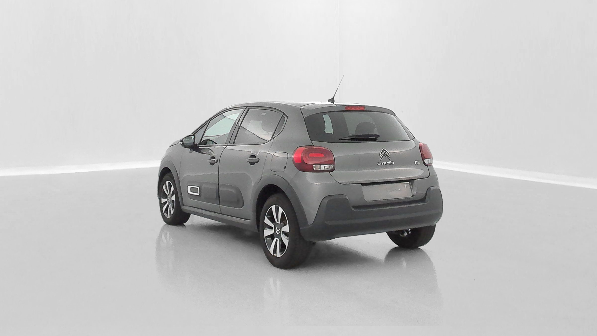 Vente en ligne Citroën C3 C3 III 1.2 PureTech 110ch Shine au prix de 17 200 €