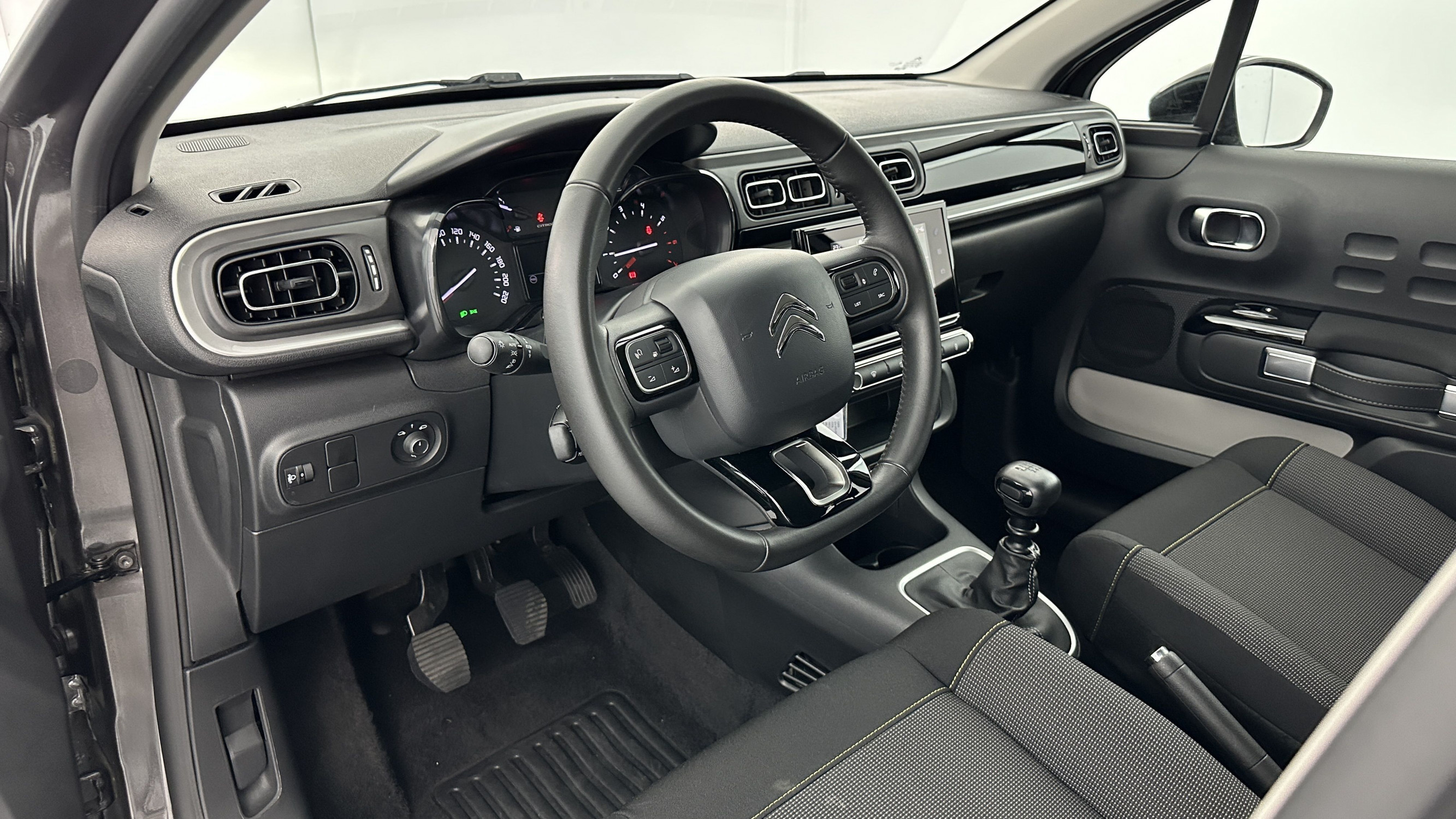 Vente en ligne Citroën C3 C3 III 1.2 PureTech 110ch Max au prix de 14 210 €