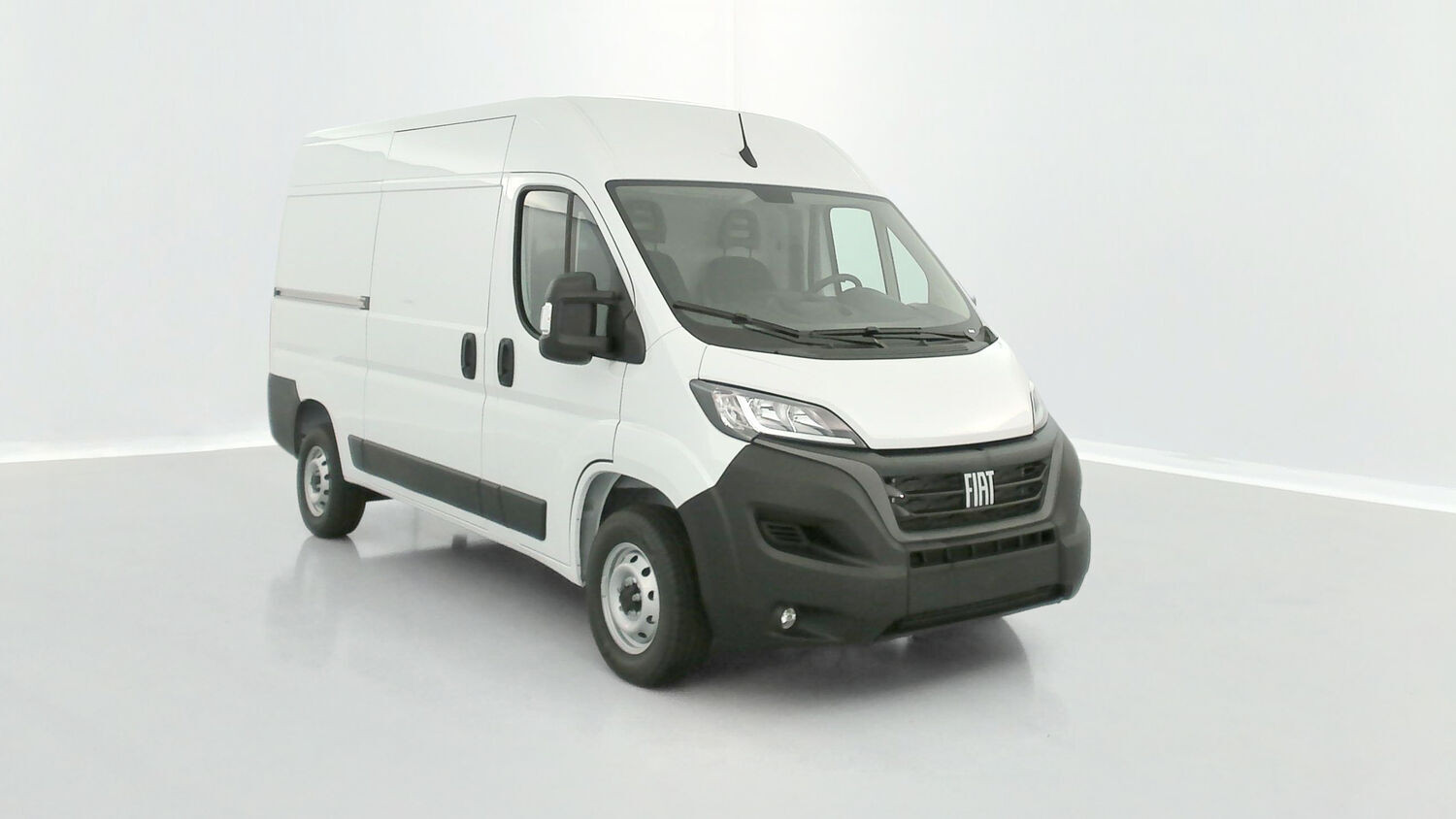 Vente en ligne Fiat Ducato Fourgon DUCATO III 3.5 MH2 H3-Power 140ch au prix de 30 300 €