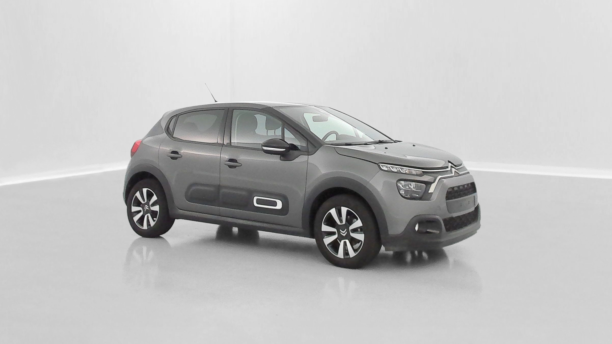 Vente en ligne Citroën C3 C3 III 1.2 PureTech 110ch Shine au prix de 17 200 €