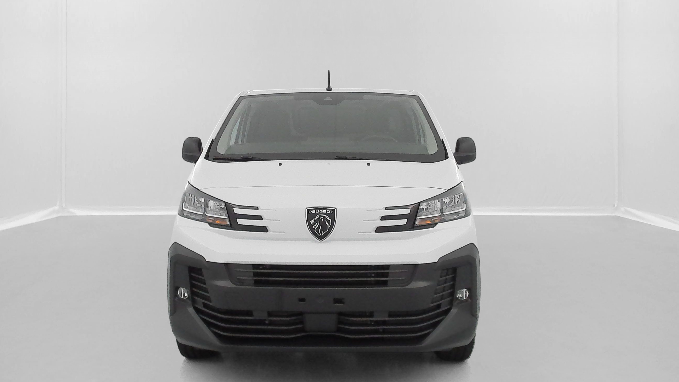 Vente en ligne Peugeot Expert EXPERT III M 2.0 BlueHDi 145ch EAT8 au prix de 31 880 €