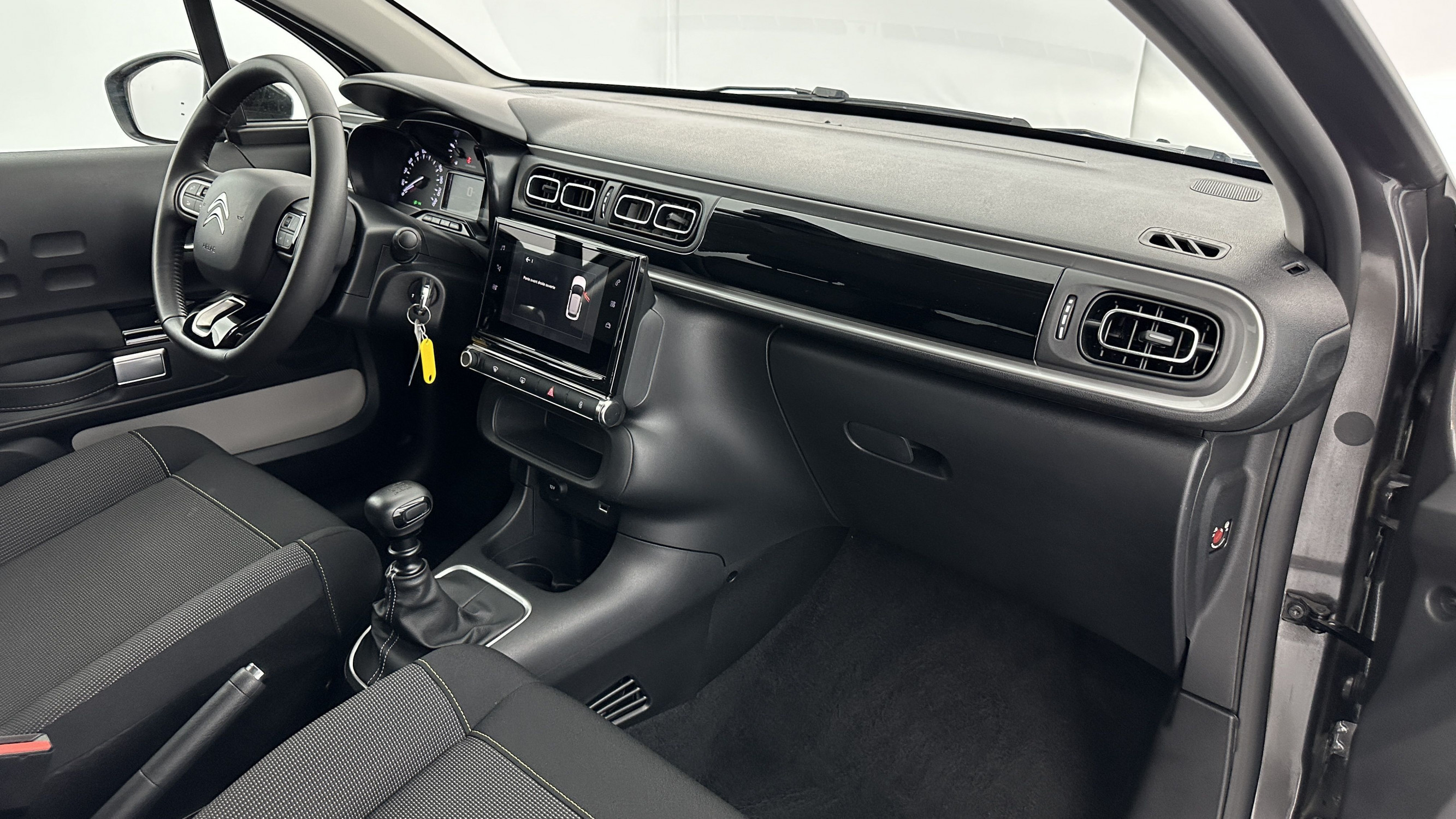 Vente en ligne Citroën C3 C3 III 1.2 PureTech 110ch Max au prix de 14 210 €