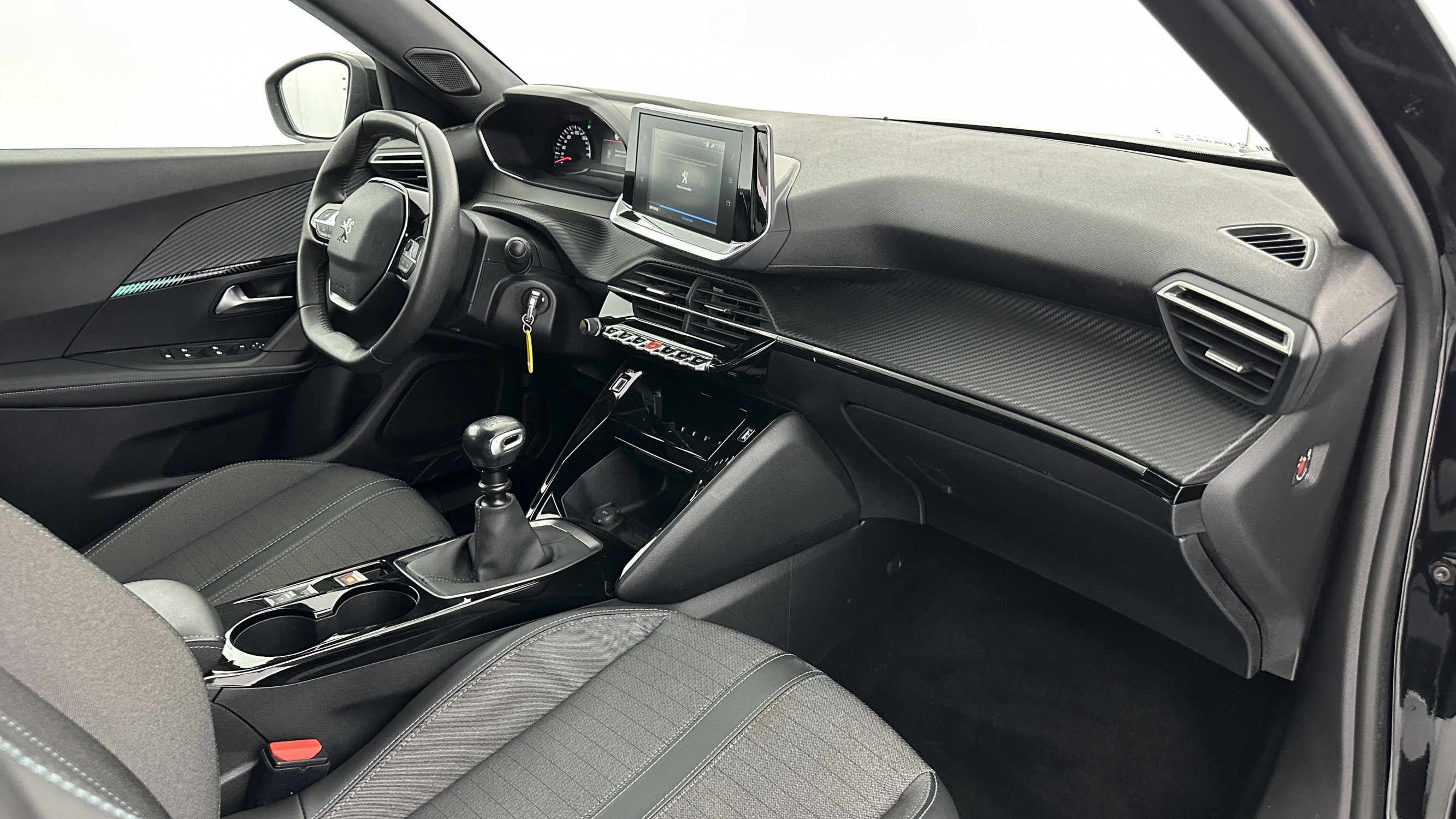 Vente en ligne Peugeot 2008 2008 1.2 PureTech 130ch Allure au prix de 20 110 €