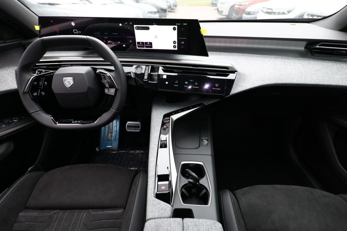 Vente en ligne Peugeot 3008 Hybrid 145 e-DCS6 GT au prix de 36 480 €