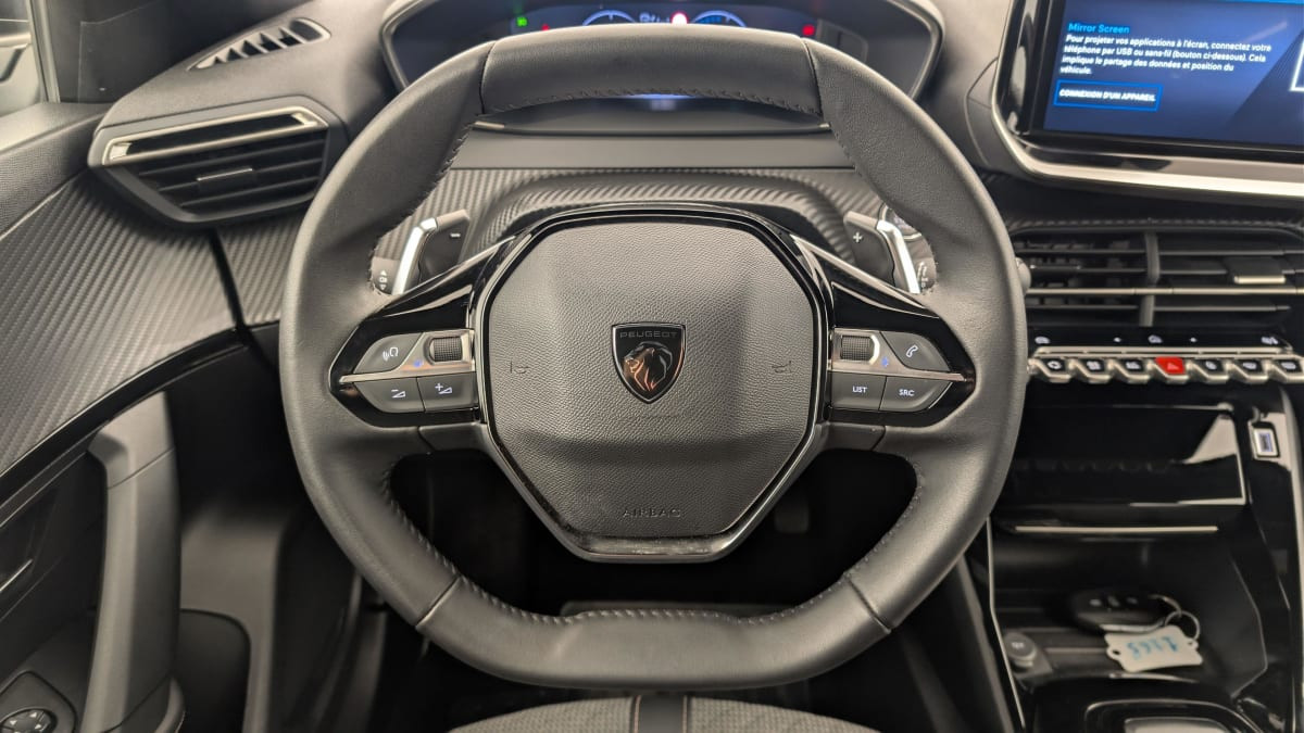 Vente en ligne Peugeot 2008 Hybrid 136 e-DCS6 Allure au prix de 22 950 €