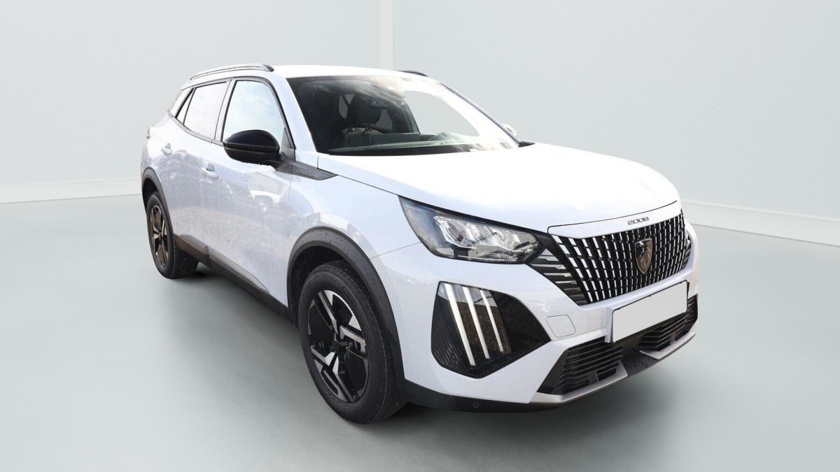Peugeot 2008 HYBRID 145 ALLURE occasion de 2025 en vente à Rennes