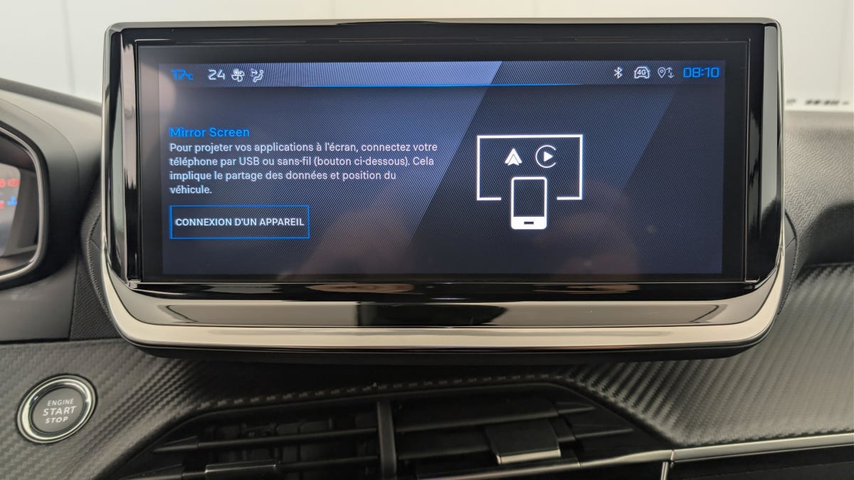 Vente en ligne Peugeot 2008 Hybrid 136 e-DCS6 Allure au prix de 22 950 €