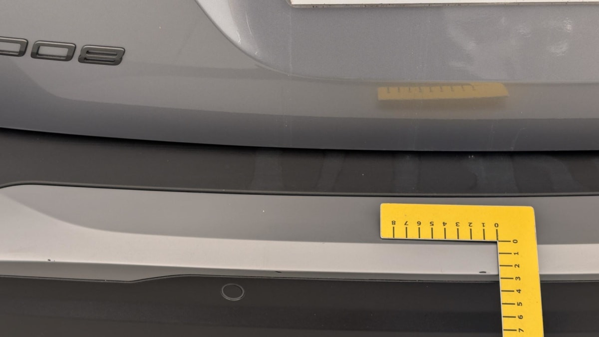 Vente en ligne Peugeot 2008 Hybrid 136 e-DCS6 Allure au prix de 22 950 €