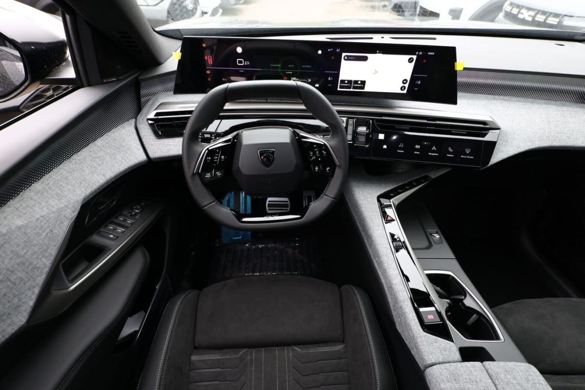 Vente en ligne Peugeot 3008 Hybrid 145 e-DCS6 GT au prix de 36 480 €