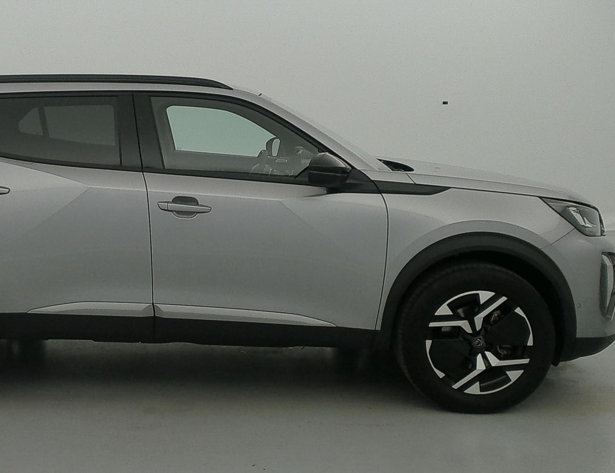 Vente en ligne Peugeot 2008 Hybrid 136 e-DCS6 Allure au prix de 22 950 €