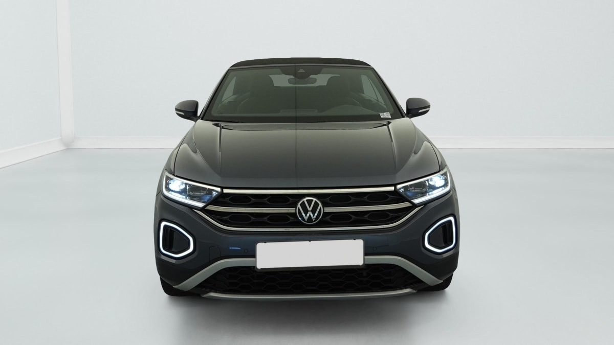 Vente en ligne Volkswagen T-Roc Cabriolet 1.0 TSI 110 Start Stop BVM6 Style au prix de 25 420 €