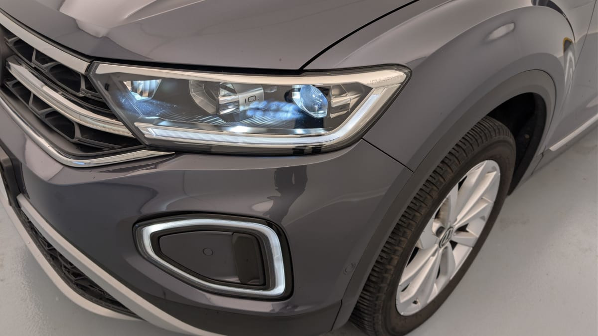 Vente en ligne Volkswagen T-Roc Cabriolet 1.0 TSI 110 Start Stop BVM6 Style au prix de 25 420 €