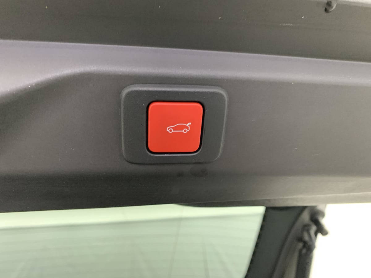 Vente en ligne Peugeot 3008 Hybrid 145 e-DCS6 GT au prix de 33 340 €