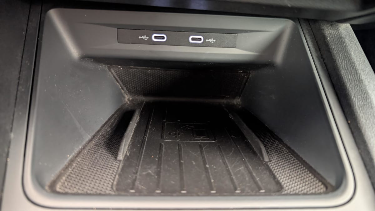 Vente en ligne Seat Leon E-HYBRID 204 CH DSG6 FR au prix de 22 330 €