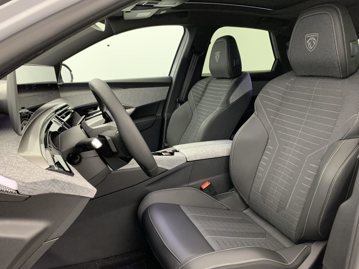 Vente en ligne Peugeot 3008 Hybrid 145 e-DCS6 GT au prix de 33 340 €