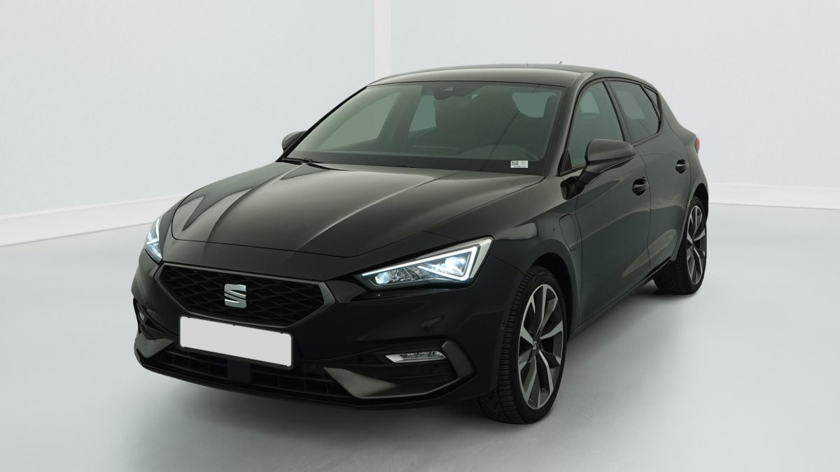 Vente en ligne Seat Leon E-HYBRID 204 CH DSG6 FR au prix de 22 330 €
