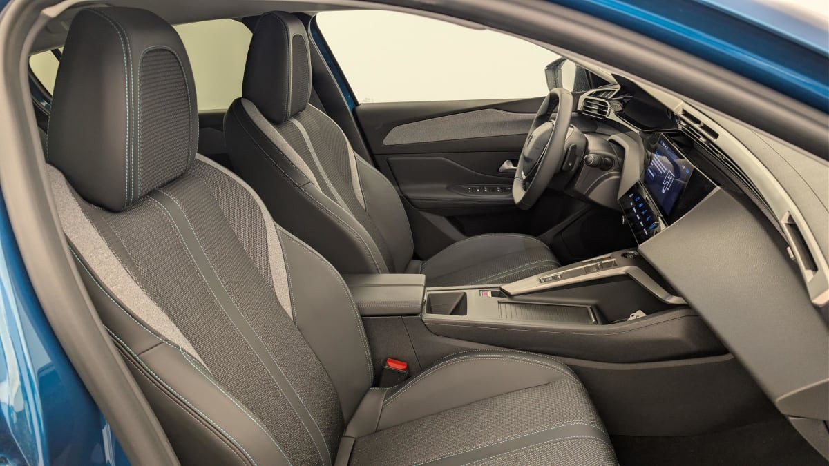 Vente en ligne Peugeot 308 Hybrid 145 e-DCS6 Allure au prix de 24 390 €