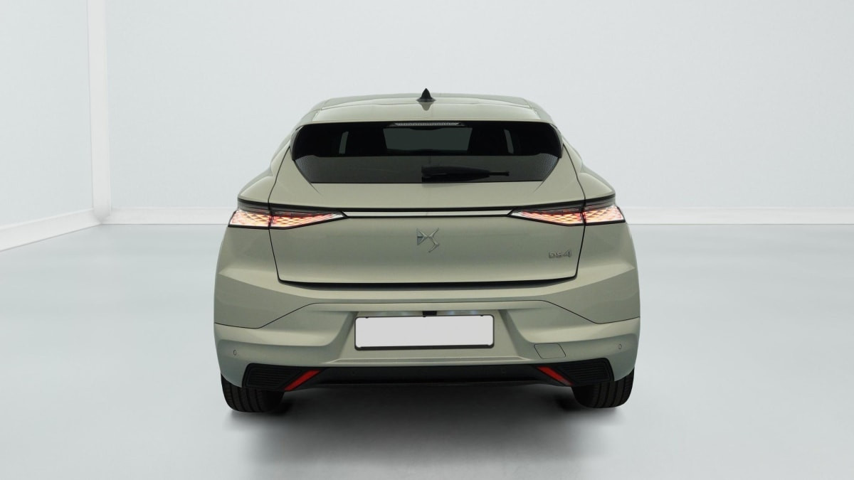 Vente en ligne Ds DS4 PureTech 130 EAT8 Etoile - Alcantara au prix de 23 360 €