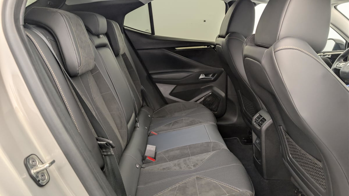 Vente en ligne Ds DS4 PureTech 130 EAT8 Etoile - Alcantara au prix de 23 360 €