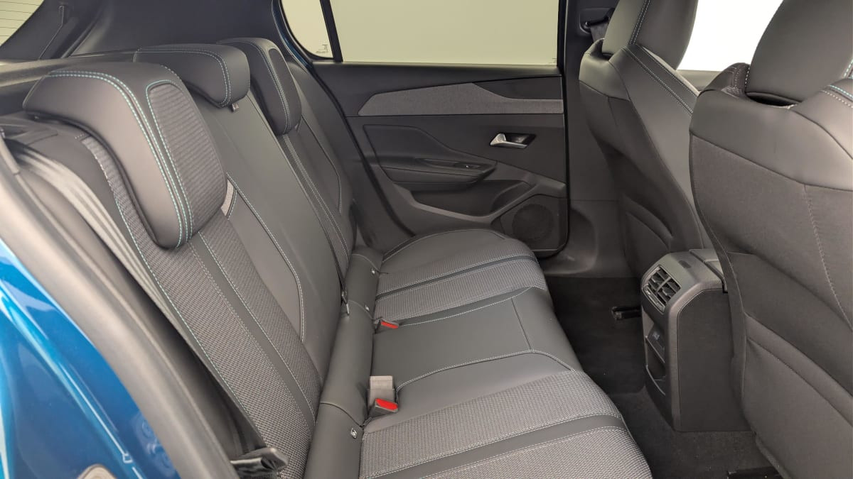 Vente en ligne Peugeot 308 Hybrid 145 e-DCS6 Allure au prix de 24 390 €