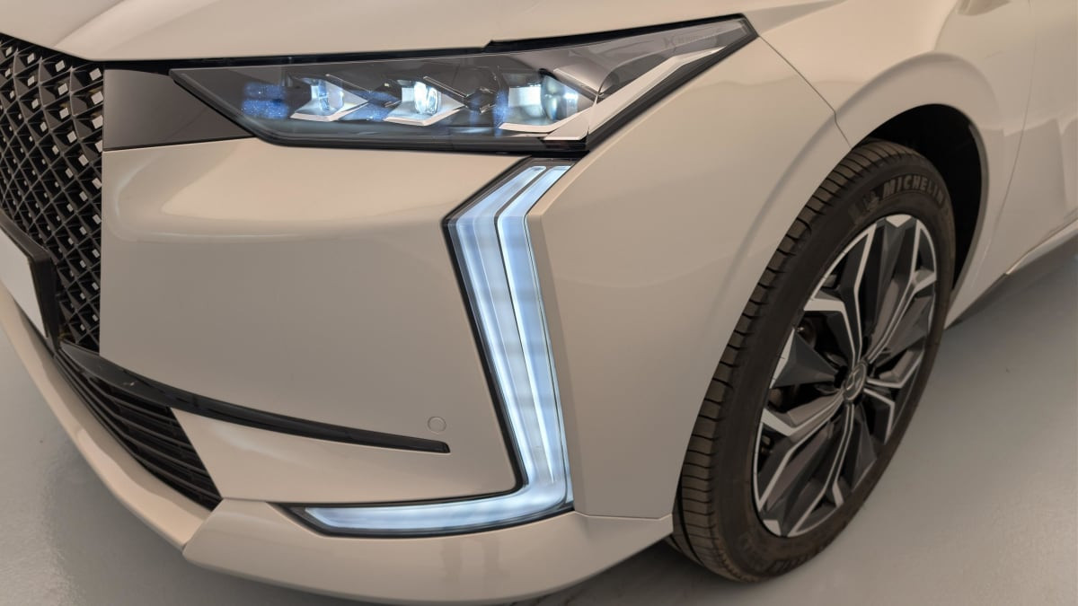 Vente en ligne Ds DS4 PureTech 130 EAT8 Etoile - Alcantara au prix de 23 360 €