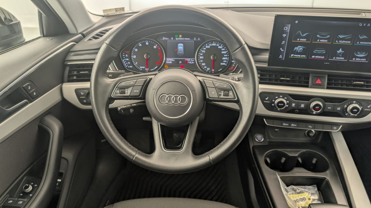 Vente en ligne Audi A4 Avant 35 TFSI 150 S tronic 7 Design au prix de 24 390 €