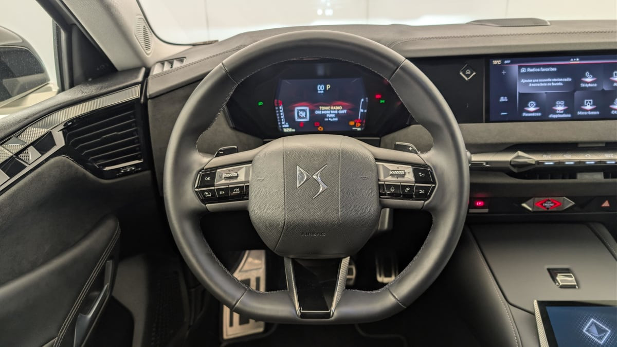 Vente en ligne Ds DS4 PureTech 130 EAT8 Etoile - Alcantara au prix de 23 360 €