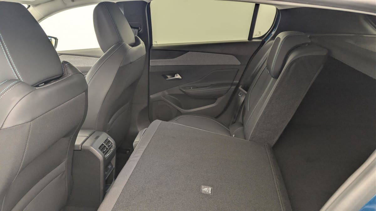 Vente en ligne Peugeot 308 Hybrid 145 e-DCS6 Allure au prix de 24 390 €