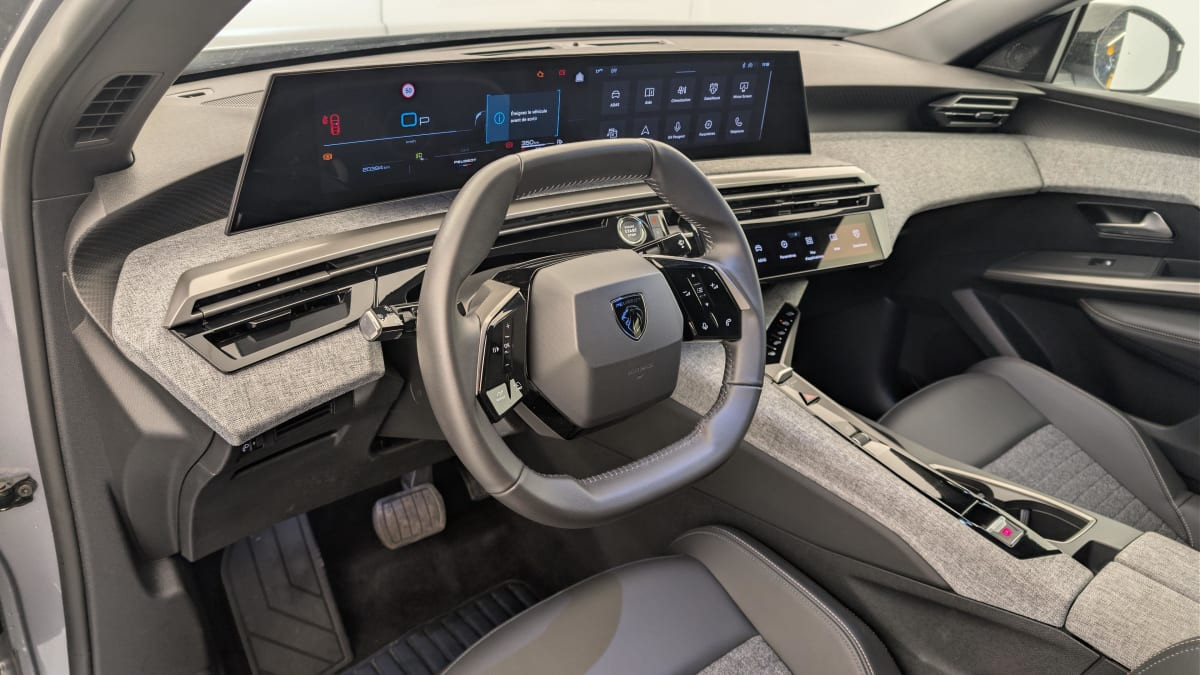 Vente en ligne Peugeot 3008 Hybrid 145 e-DCS6 Allure au prix de 27 070 €