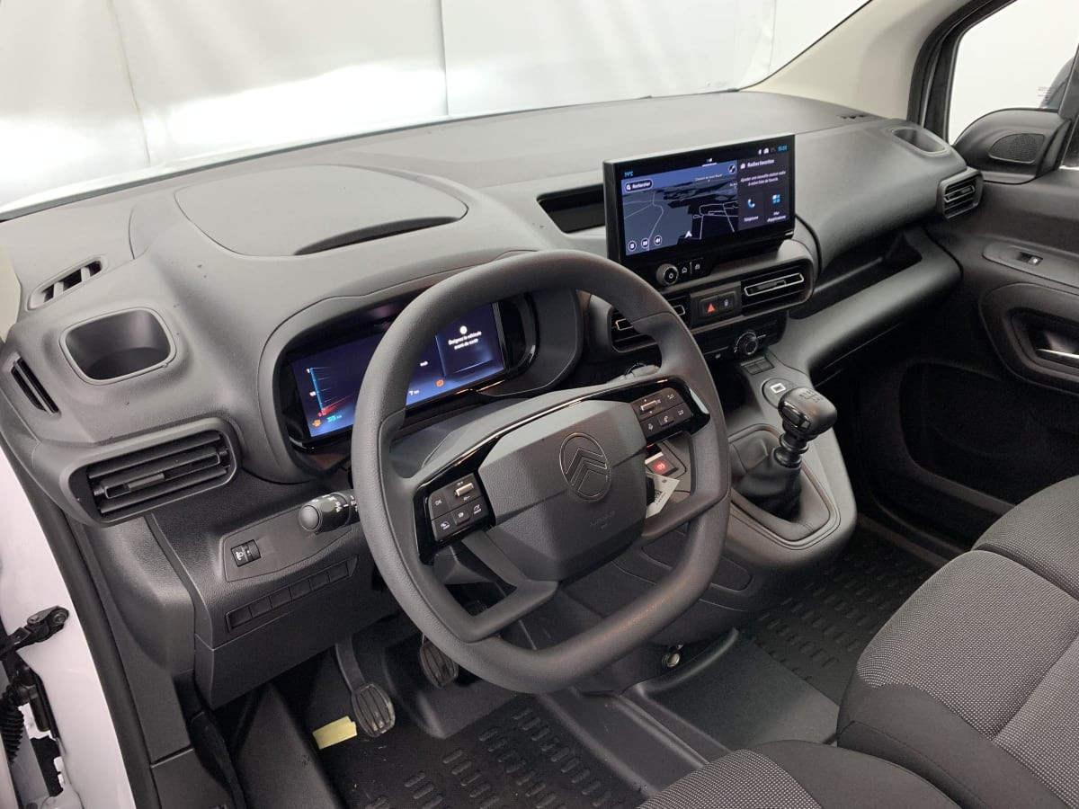 Vente en ligne Citroën Berlingo Fourgon M DIESEL 100 CH MANUELLE au prix de 20 530 €