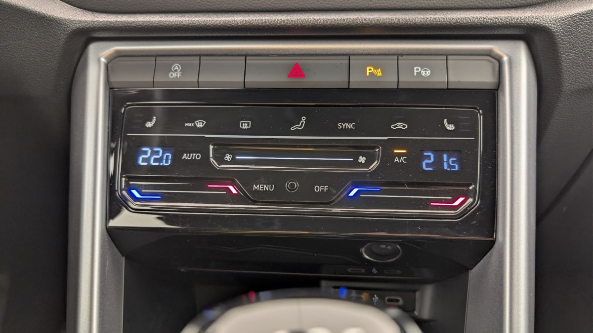 Vente en ligne Volkswagen T-Roc Cabriolet 1.5 TSI EVO 150 START STOP BVM6 STYLE au prix de 26 450 €