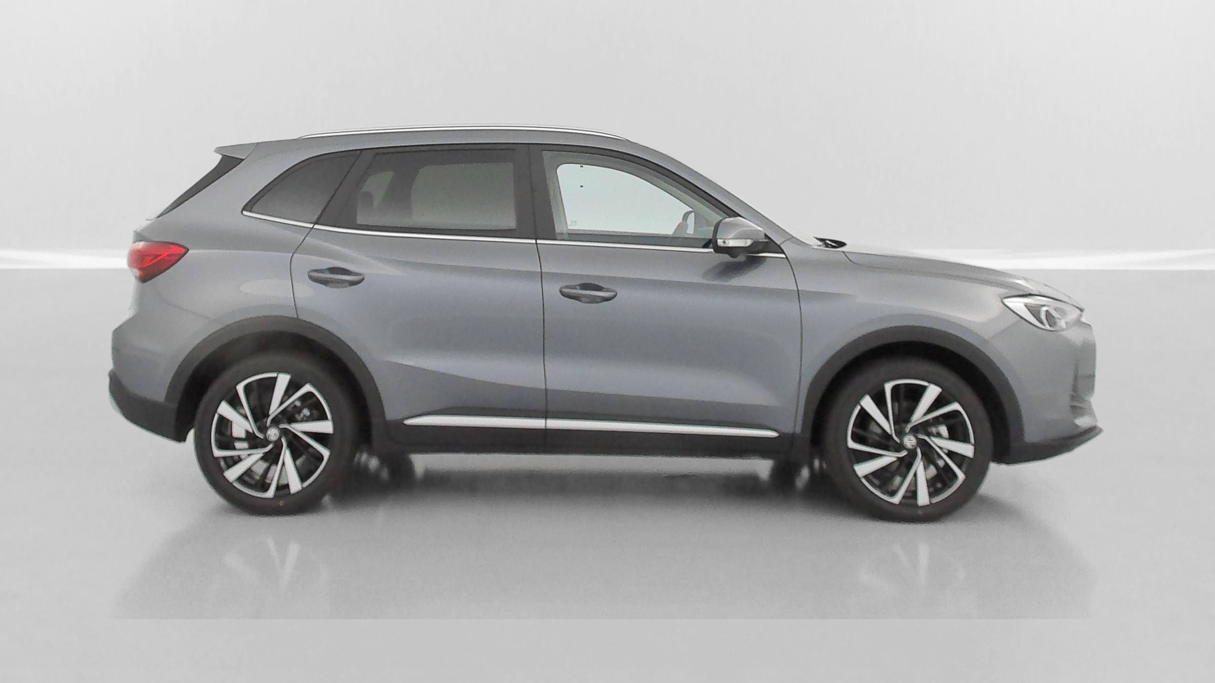Vente en ligne Mg ZS ZS 1.5L Hybrid+ 197ch Luxury au prix de 25 100 €