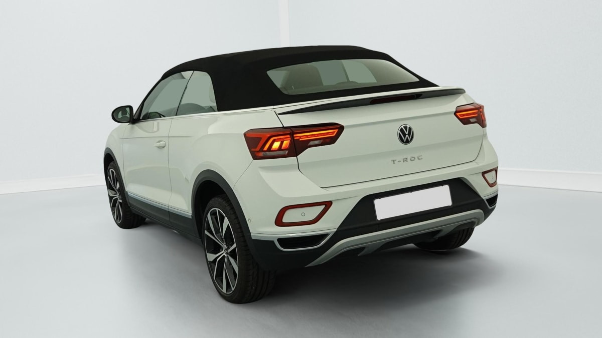 Vente en ligne Volkswagen T-Roc Cabriolet 1.5 TSI EVO 150 START STOP BVM6 STYLE au prix de 26 450 €