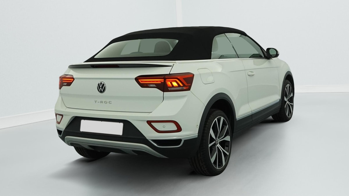 Vente en ligne Volkswagen T-Roc Cabriolet 1.5 TSI EVO 150 START STOP BVM6 STYLE au prix de 26 450 €