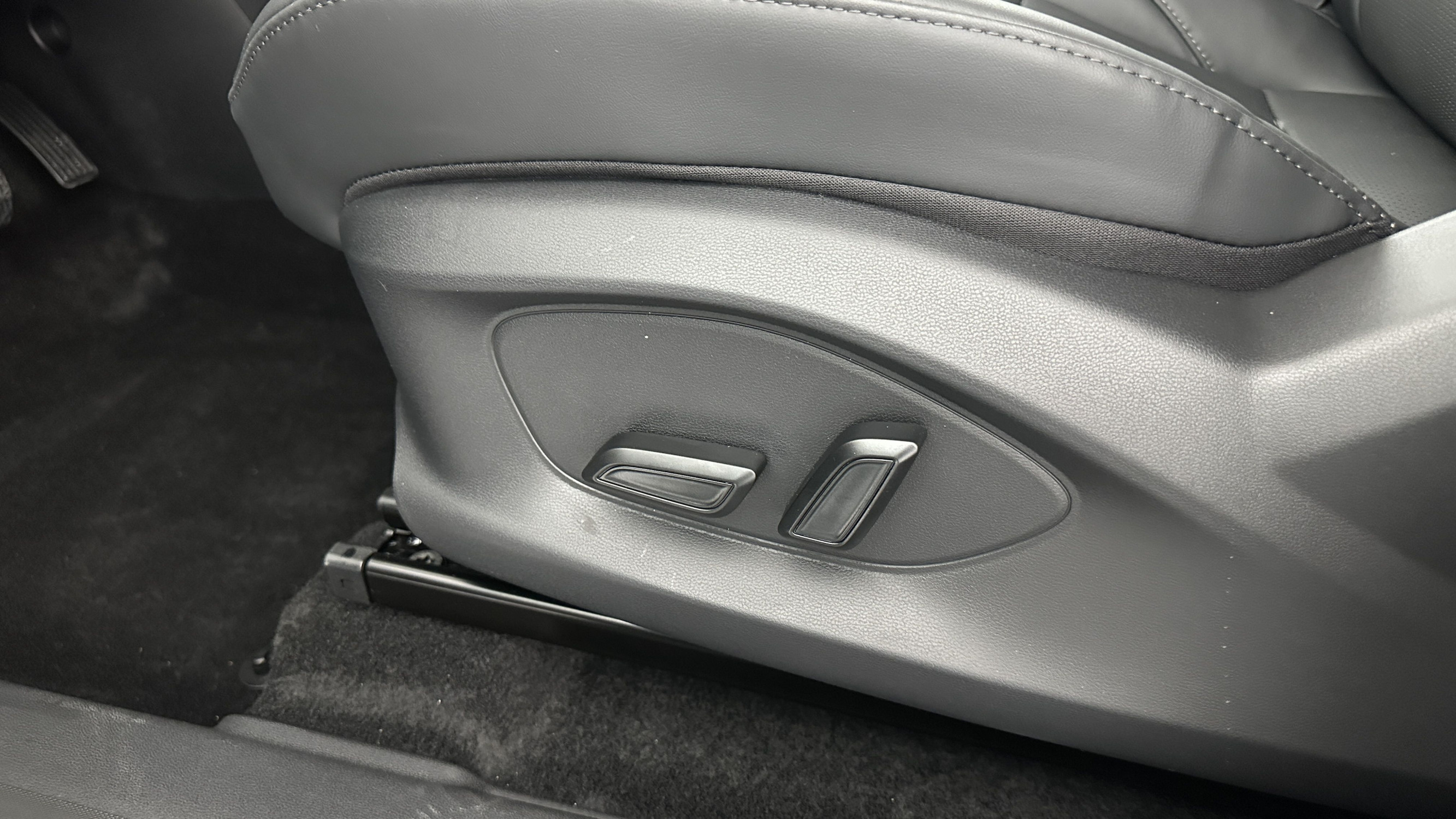 Vente en ligne Mg ZS ZS 1.5L Hybrid+ 197ch Luxury au prix de 25 100 €