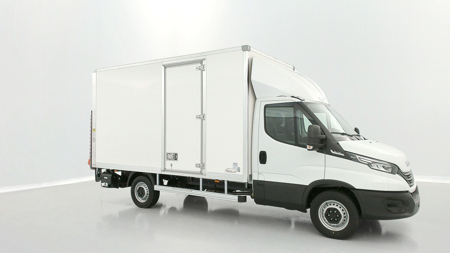 Vente en ligne Iveco Daily DAILY III 35S16HA8 4100 3.0 160ch Caisse Trouillet 20m³ au prix de 59 120 €