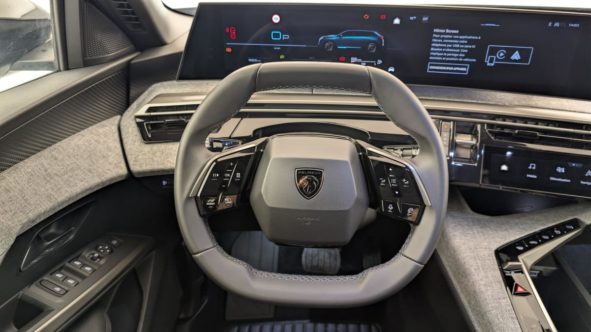 Vente en ligne Peugeot 5008 HYBRID 145 CH E-DCS6 ALLURE au prix de 30 570 €